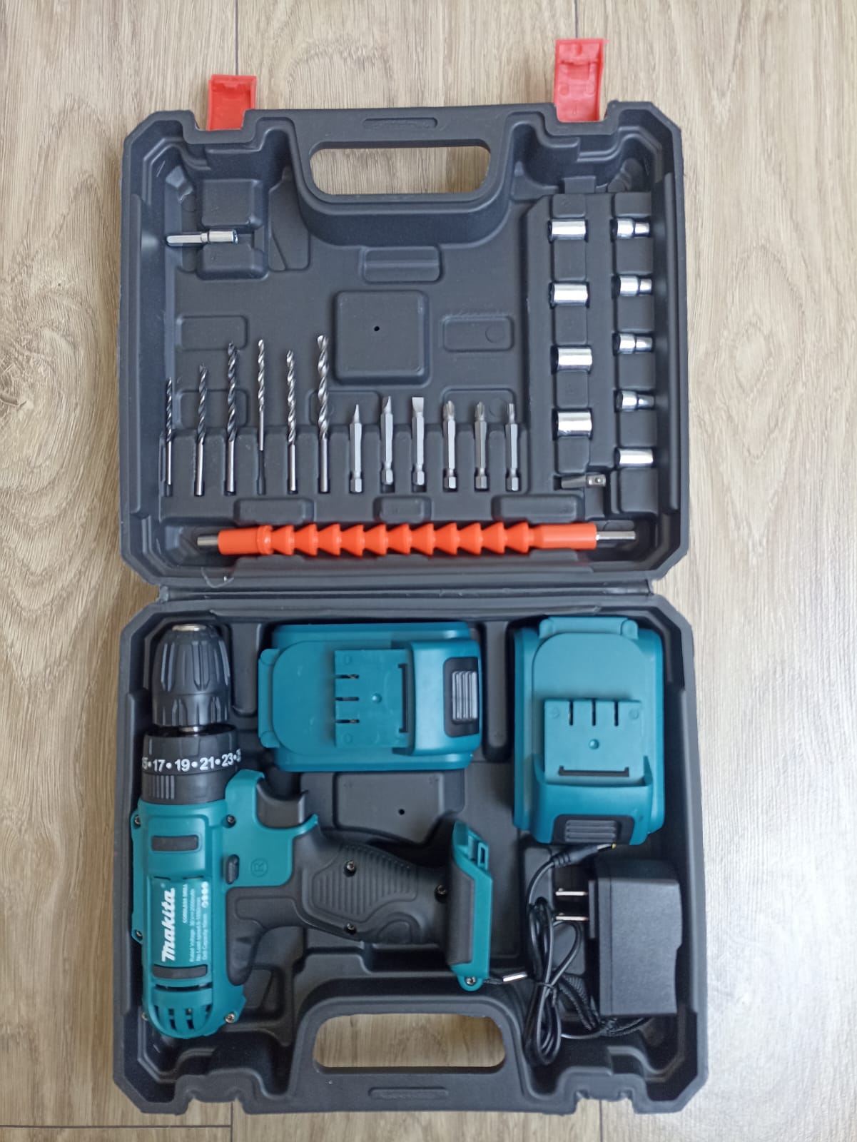 Miniatura 7 de TALADRO 36 VOLTIOS MAKITA (I)